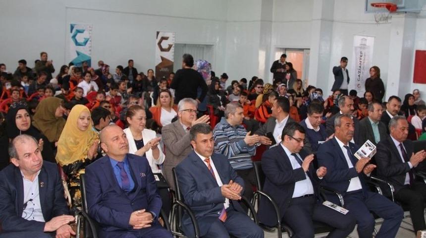 Gaziantep’te Ünlü Ozan Aşık Veysel Unutulmadı