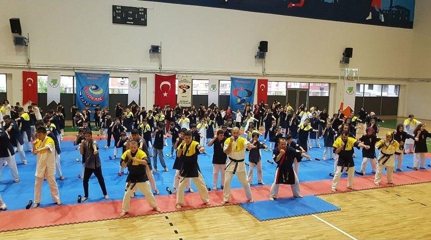 Kemer Sınavını Ge&ccedil;tiler, Sertifikalarını Aldılar