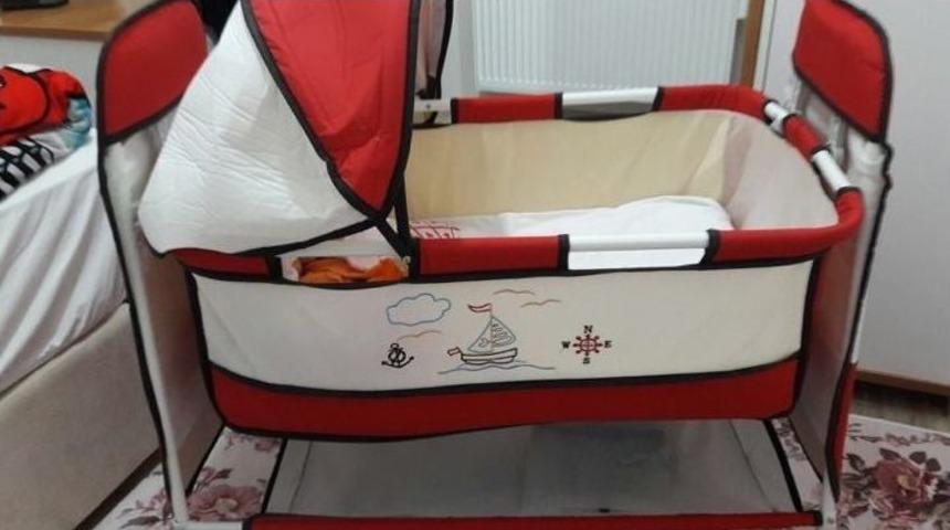 Boz&uuml;y&uuml;k Halkı Misafirlerine Sahip &Ccedil;ıkıyor