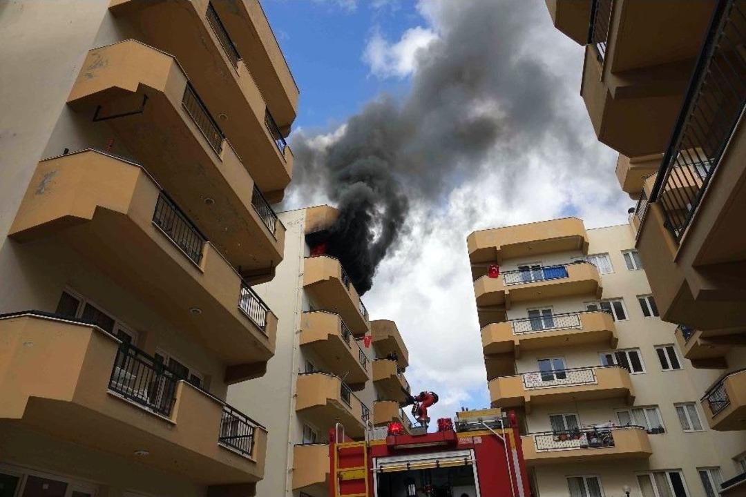 Kuşadası&rsquo;nda Korkutan Yangın