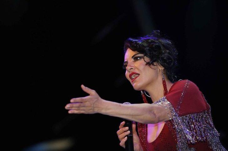 Göksel, Şarampol Şenliklerinde Antalyalıları Coşturdu G1