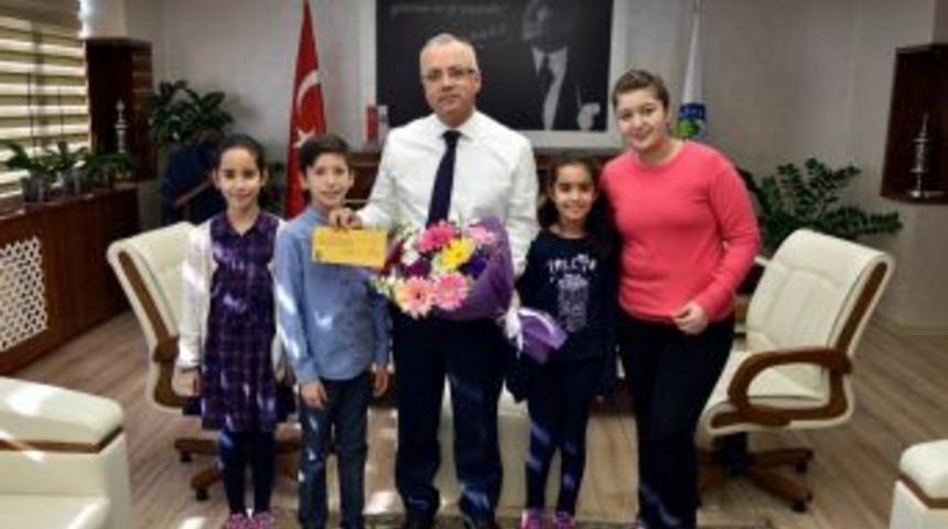 Minik Yeteneklerden Başkan Kayda&rsquo;ya Konser Daveti