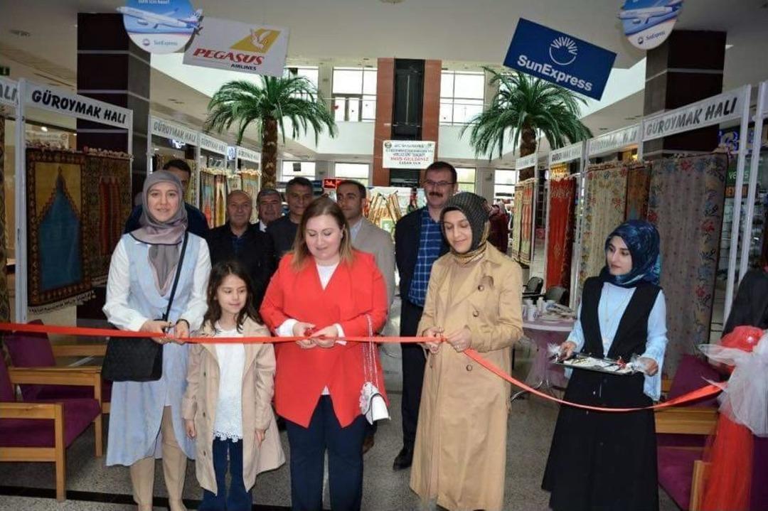 Tatvan&rsquo;da &lsquo;anneler G&uuml;n&uuml;&rsquo; Etkinliği