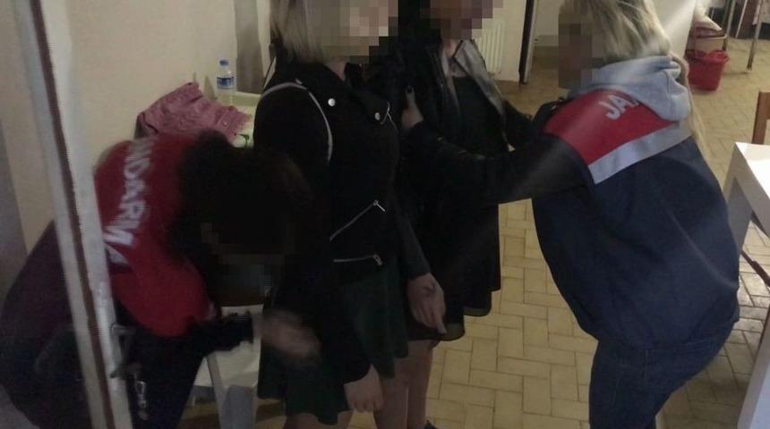 Jandarmadan Uluslararası Bağlantılı Fuhuş &Ccedil;etesine Operasyon