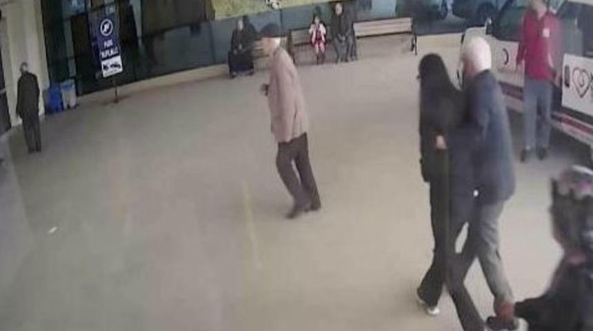 Halk Otob&uuml;s&uuml; S&uuml;r&uuml;c&uuml;s&uuml;, Fenalaşan Yolcuyu Acile B&ouml;yle Yetiştirdi