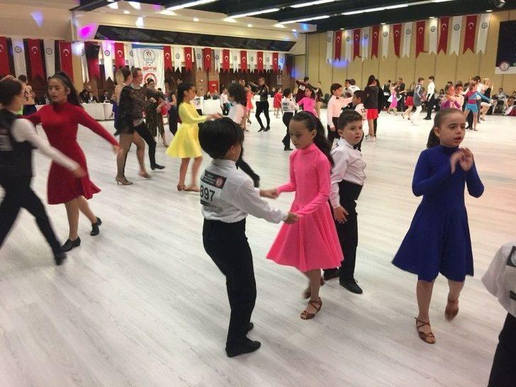 Batman Salsa Yarışmasında Türkiye Dördüncüsü Oldu G1