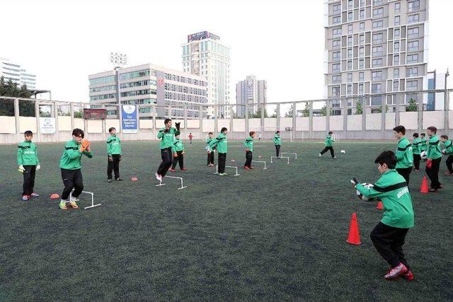 Geleceğin Kalecileri Bağcılar’da Yetişiyor