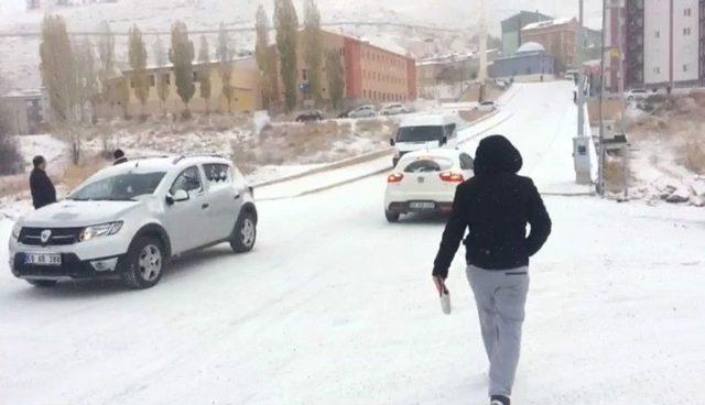 Bayburt’ta Kar Yağışı Kazaları Beraberinde Getirdi