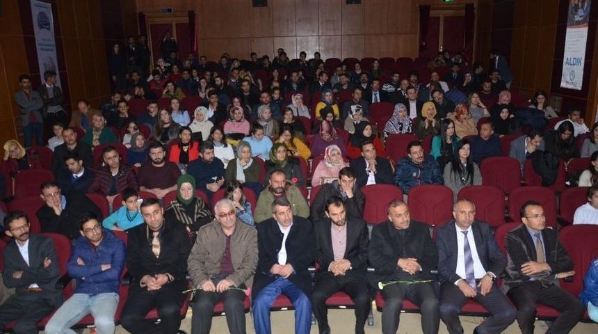 Y&uuml;ksekova&rsquo;da &Ouml;ğretmenler G&uuml;n&uuml; Etkinliği