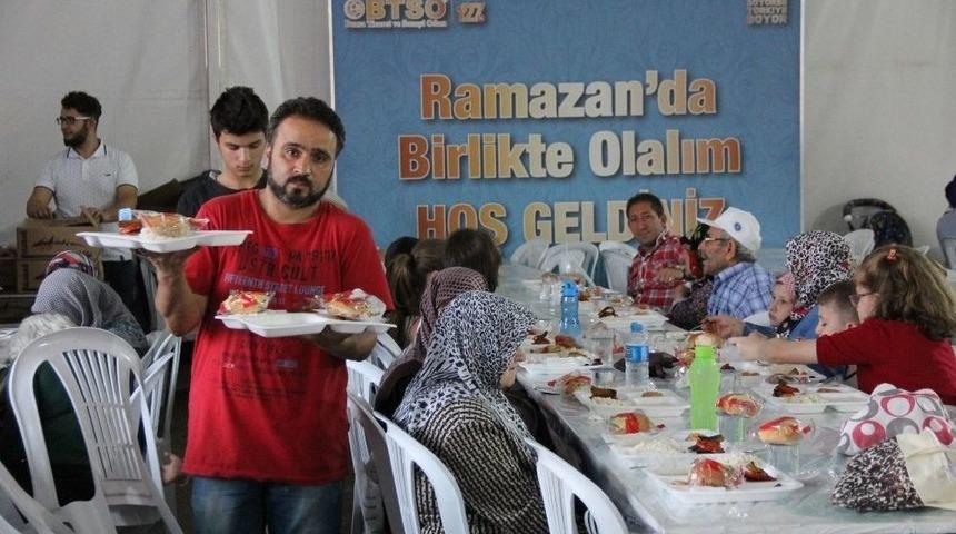 Btso&rsquo;nun İftar Sofralarında G&uuml;nde 2 Bin Kişi Orucunu A&ccedil;acak