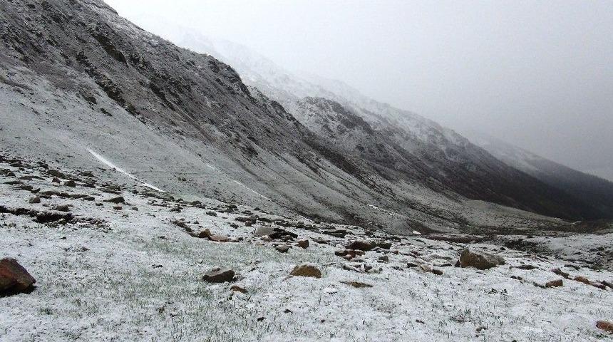 Rize’de Mayıs Ayının Ortasında Kar Sürprizi