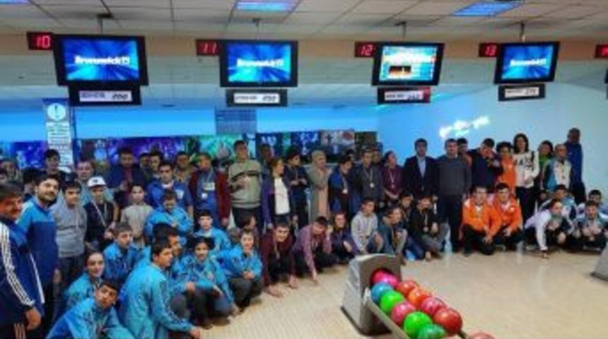 &Ouml;zel Sporculardan Tam İsabet