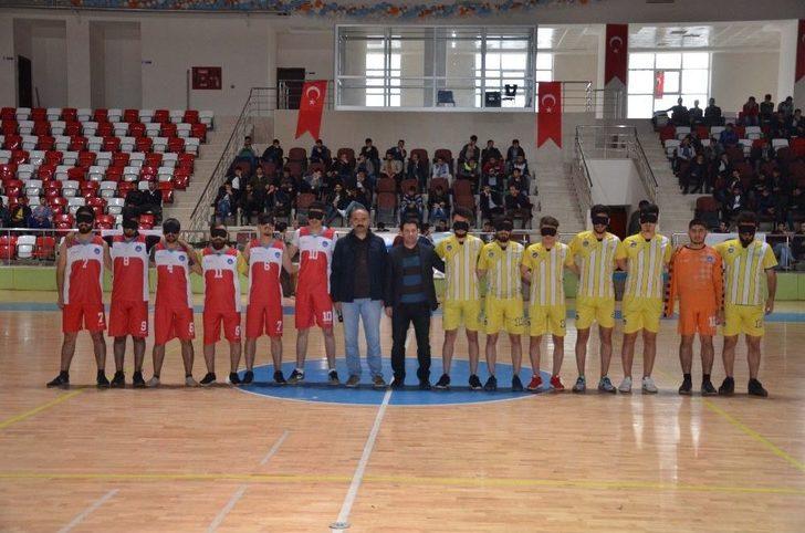 Görme Engellileri Anlamak İçin Gözleri Kapalı Maç Yaptılar G3