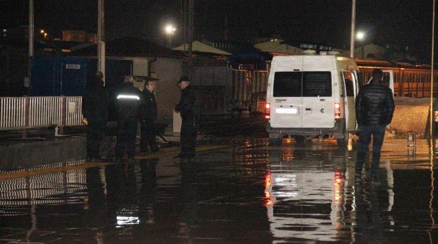 Yolcu Treninde Ş&uuml;pheli Valiz Paniği