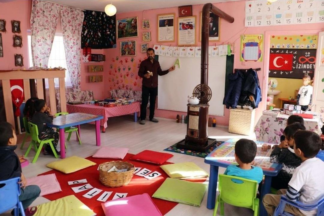 (&ouml;zel Haber) G&uuml;neydoğu&rsquo;nun Fedakar &Ouml;ğretmenleri