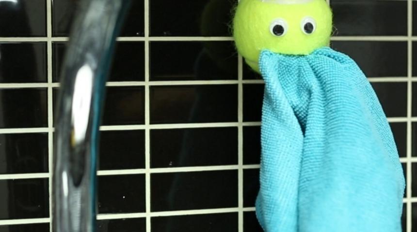 D&uuml;nyanın En Şirin ve Kullanışlı Tenis Topu!