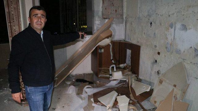 Müteahhitle Anlaşamayan Apartman Sakinleri Karot Raporuyla Karanlığa Mahkum Oldu