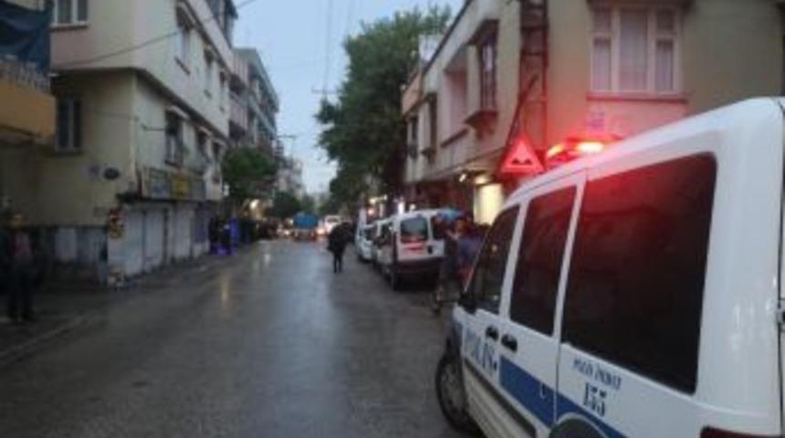 T&uuml;rk Ve Suriyelilerin Telefon Kavgası: 1 Yaralı