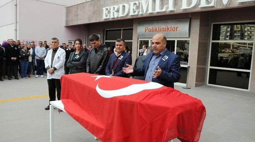 R&ouml;ntgen Teknisyeni Kadın İ&ccedil;in Hastanede T&ouml;ren