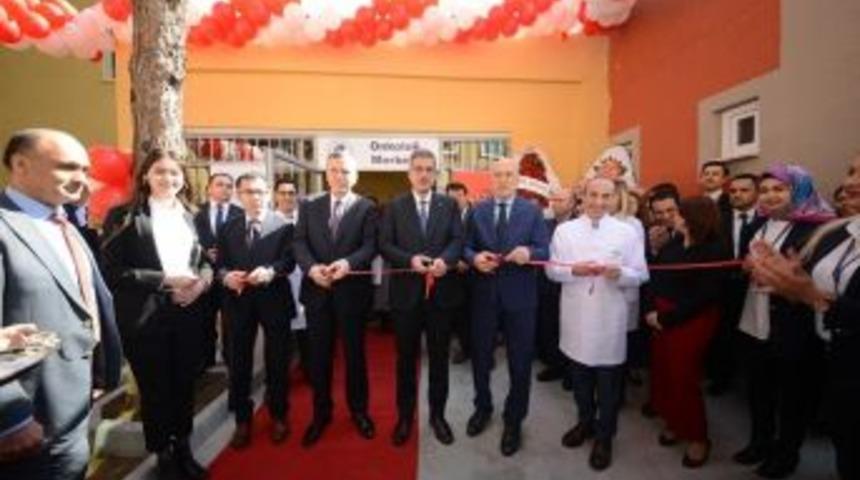 Bakırk&ouml;y Dr. Sadi Konuk Eğitim Ve Araştırma Hastanesi&rsquo;ne Onkoloji Merkezi