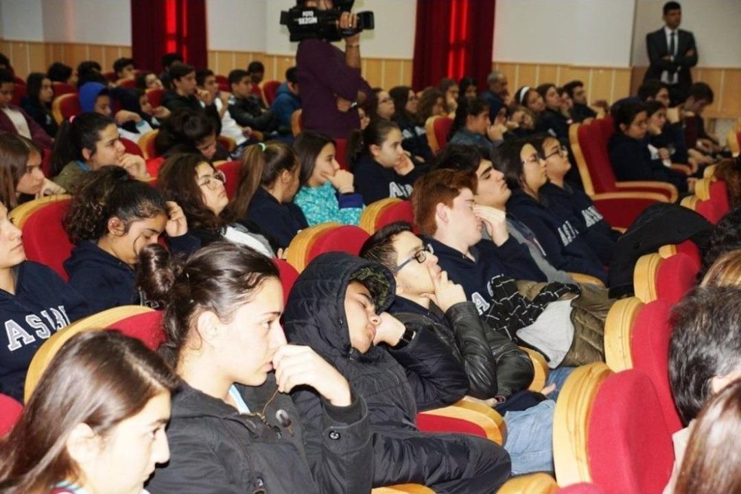 Geciken Bağlantı &Ouml;ğrencileri Uyuttu