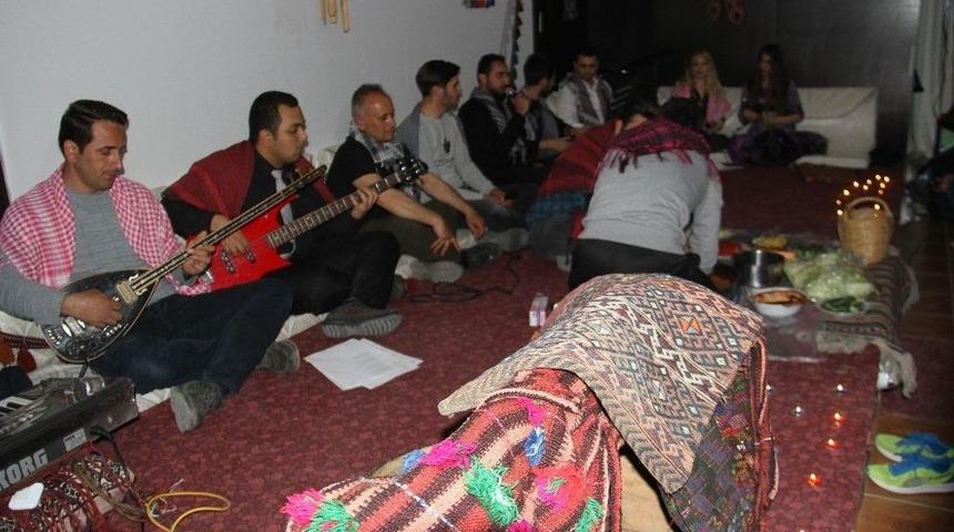 Şemdinli&rsquo;de Sıra Gecesi