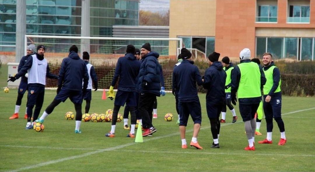 Kayserispor&rsquo;da Medipol Başakşehir Mesaisi Devam Ediyor