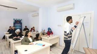 Engeliler Memuriyete Hazırlanıyor.