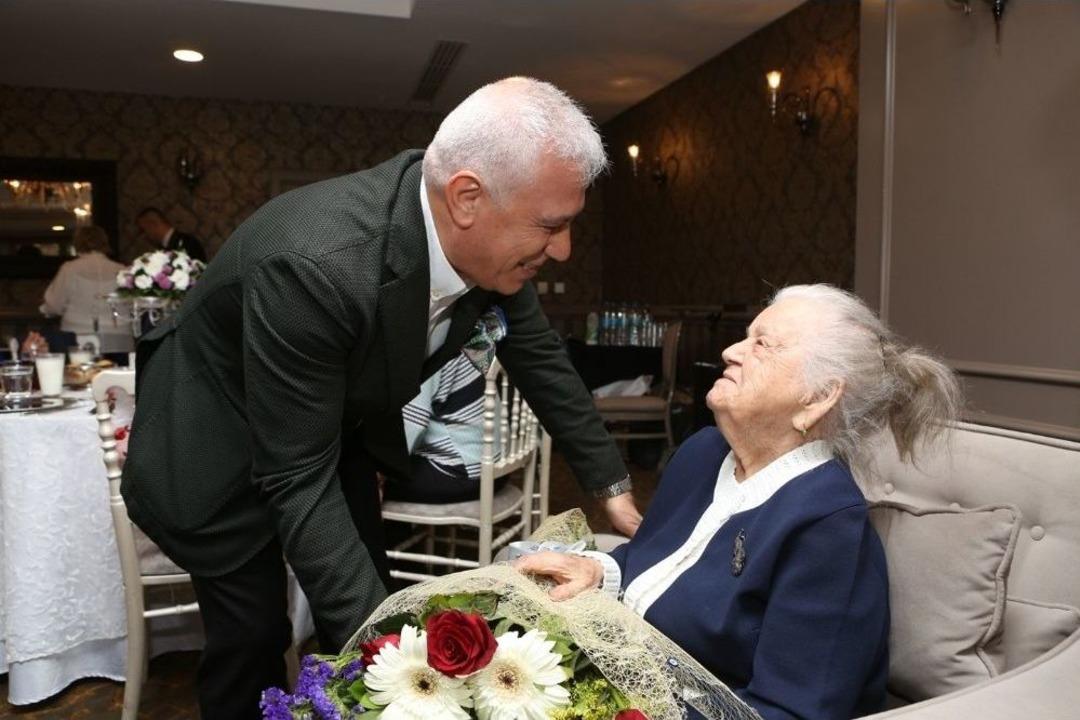 Bursa&rsquo;nın Bir Asırlık Annesine &Ouml;zel Kutlama