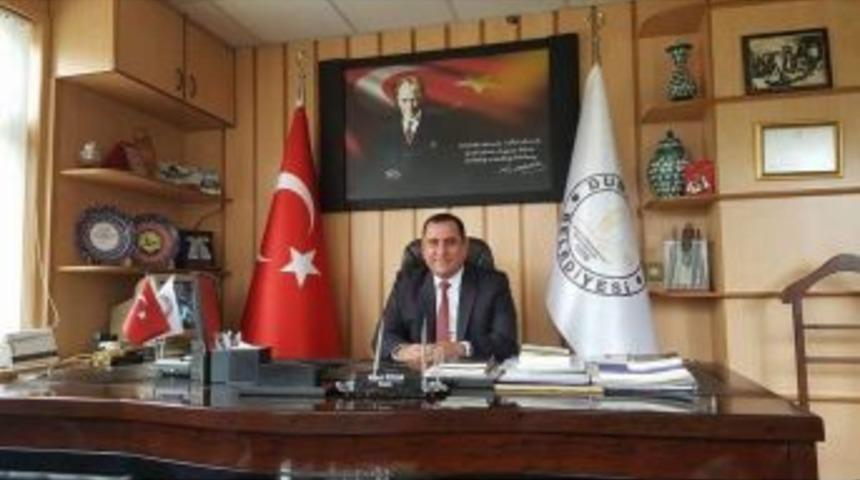 Başkan Niyazi Tezcan: &Ouml;ğretmenlik, Bedeli Hi&ccedil;bir Maddi Karşılıkla &Ouml;l&ccedil;&uuml;lemeyecek Saygın Bir Meslektir