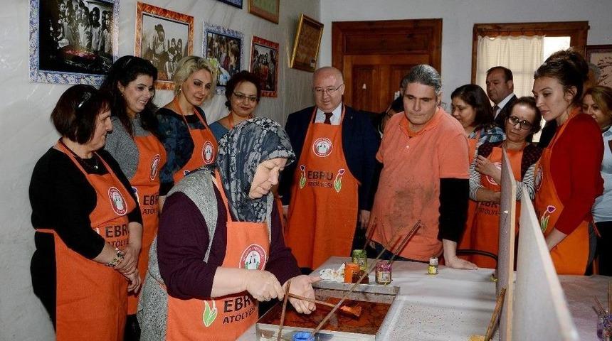 Kanseri Yendiler, Ebru Sanatı İle Yaşama Tutundular