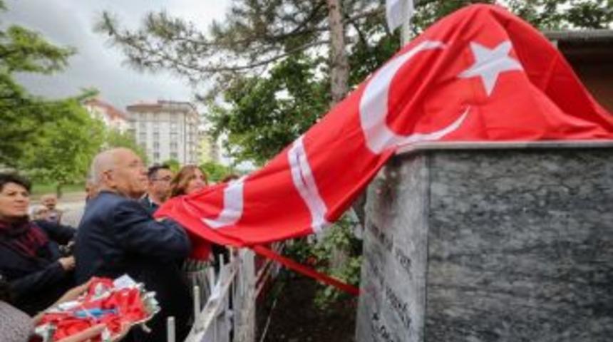 Yenimek Kursiyerlerinden Annelere Jest