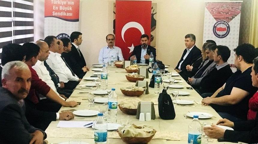 Eğitim Bir-sen İl&ccedil;e Temsilcileri İle Aylık Toplantısını Yaptı