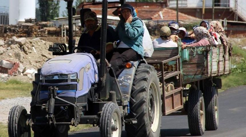 En Fazla Trakt&ouml;r Ve Pulluk Manisa&rsquo;da