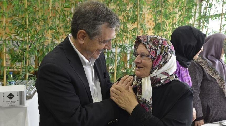 Başkan Ata&ccedil; Şehit Anneleriyle Buluştu