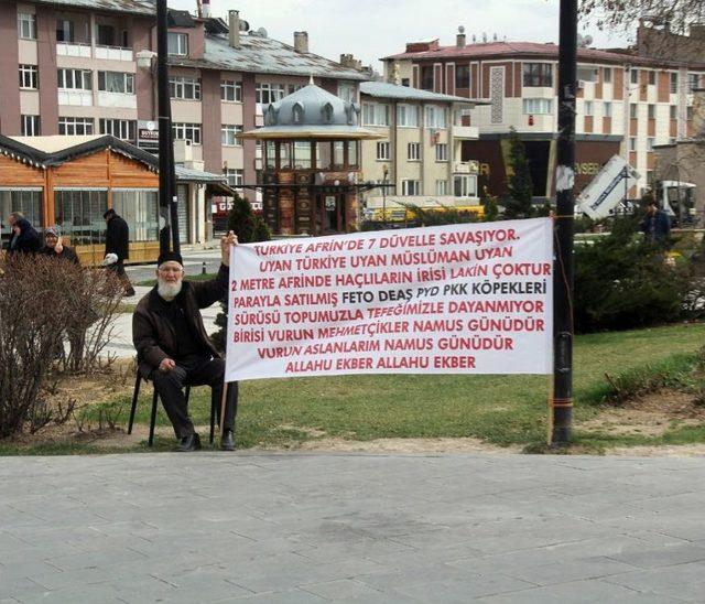 Afrin’e Destek İçin 80 Yaşındaki Şahıs Saatlerce Ayakta Bekledi