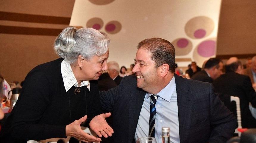 Emektar &Ouml;ğretmenler &ldquo;&ouml;ğretmenler G&uuml;n&uuml;&rsquo;nde Buluştu