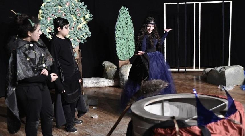 &Ccedil;ocuklar İyiliği &ldquo;karga Pırpır Etti&rdquo; İle &Ouml;ğreniyor