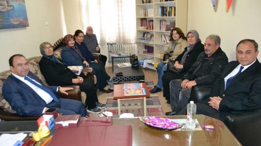 Kaymakam Arslan Yardım Derneğini Ziyaret Etti