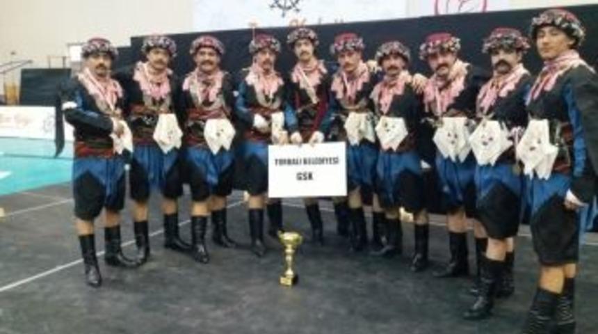 Torbalı&rsquo;nın Zeybekleri İzmir&rsquo;in Birincisi