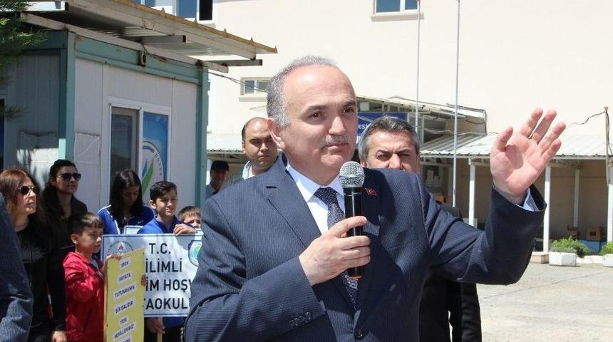 Bakan &Ouml;zl&uuml;: &ldquo;chp&rsquo;li 15 Vekilin Yaptığı Komedi Gibi&rdquo;