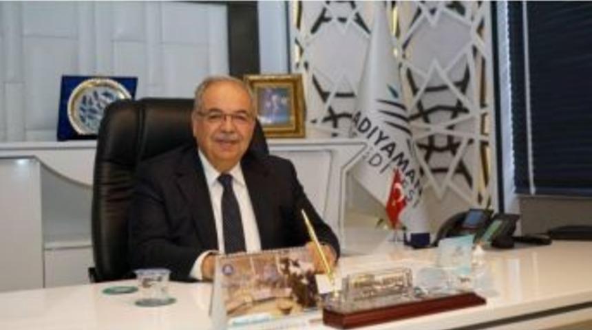 Başkanı Kutlu Öğretmenler Gününü Kutladı