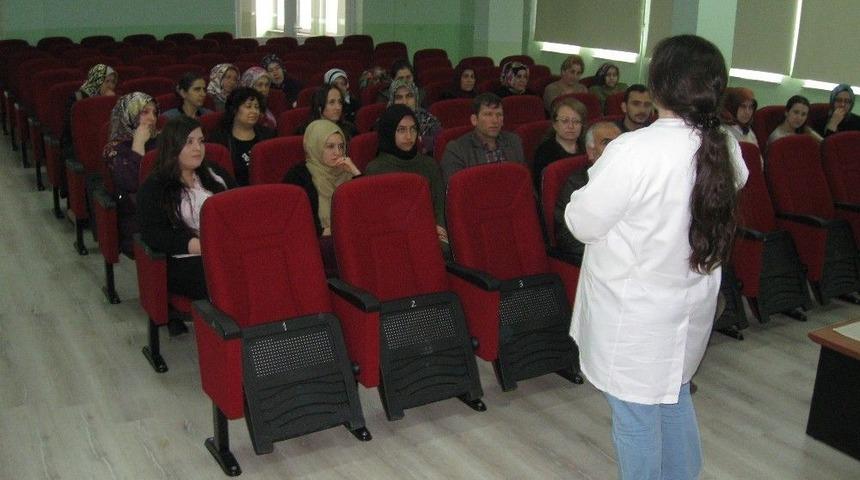 Hem Kursiyerlerine Diyabet Semineri Verildi