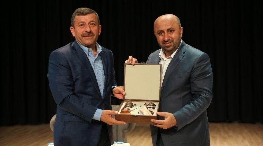 D&ouml;ngeloğlu, Darıca&rsquo;da Ramazan Ayının &Ouml;nemini Anlattı