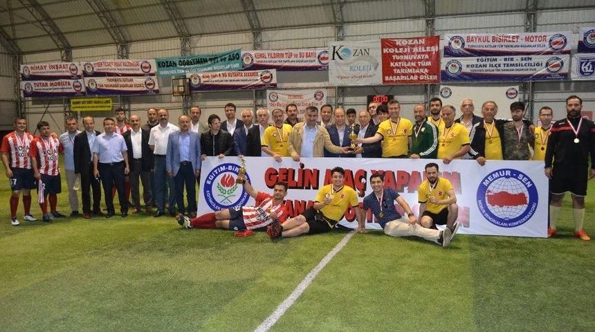 Eğitim Bir Sen&rsquo;in D&uuml;zenlediği Futbol Turnuvası Sona Erdi