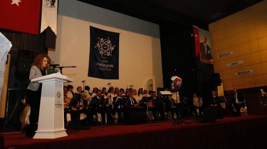 &Ccedil;ine&rsquo;de T&uuml;rk Sanat M&uuml;ziği Gecesi