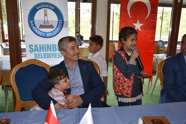 Şahinbey Belediyesi Anneler Gününü Yetim Annelerle Kutladı