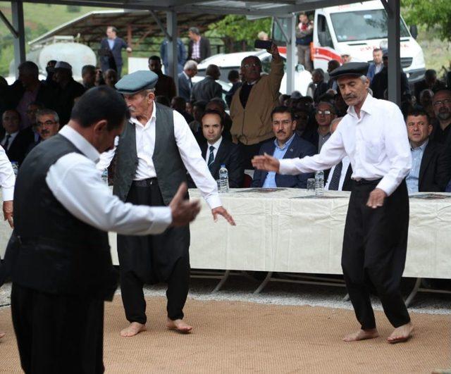 Bakan Tüfenkci, Doğan Dede’nin Vefatının 35. Yılı Anma Törenine Katıldı