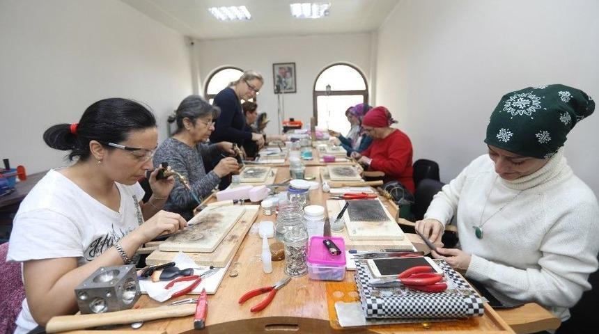 Hünerli Ellerden Altın Ve Gümüşe Muhteşem Dokunuş