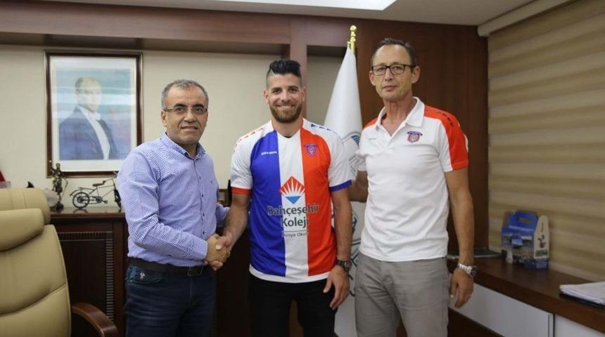 Belediye Hentbol Takımı Kadrosunu G&uuml;&ccedil;lendiriyor